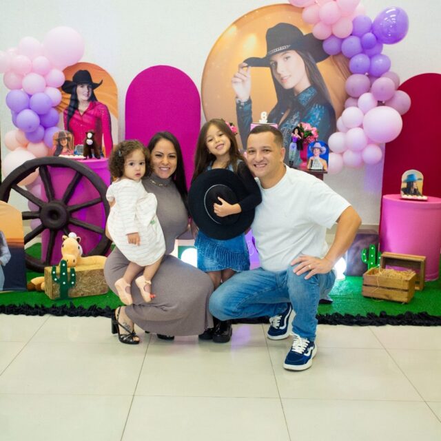 No dia 16/10, o tema Ana Castela trouxe muita música, diversão e sorrisos para uma festa inesquecível. Foi emocionante ver toda a energia e alegria da Luísa e dos convidados nesse dia especial.

Agradecemos de coração à Renata e ao Fernando por confiarem novamente em nosso espaço para criar memórias tão lindas. Vocês fazem parte da família Kroko Kids e é uma honra participar dessas celebrações.

Que a Luísa continue crescendo com saúde, felicidade e muitos sonhos realizados! Muito obrigado por escolherem o Kroko Kids mais uma vez! 💙🎶

#AniversárioKrokoKids #Luísa6Anos #FestaAnaCastela #SegundaFesta #MomentosFelizes #gratidãosempre